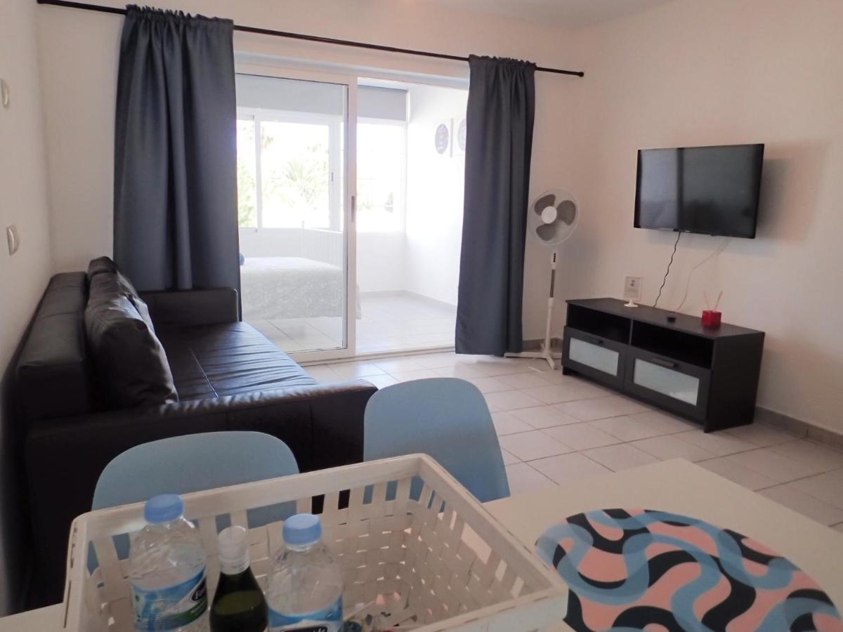 Apartamento En Playa Roca Primer Linea De Mar Коста Тегисе Екстериор снимка