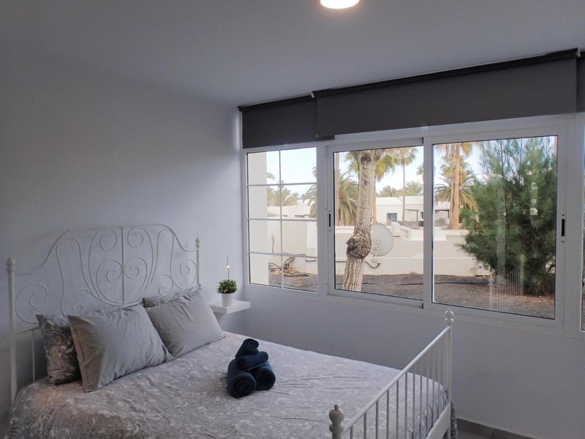 Apartamento En Playa Roca Primer Linea De Mar Коста Тегисе Екстериор снимка