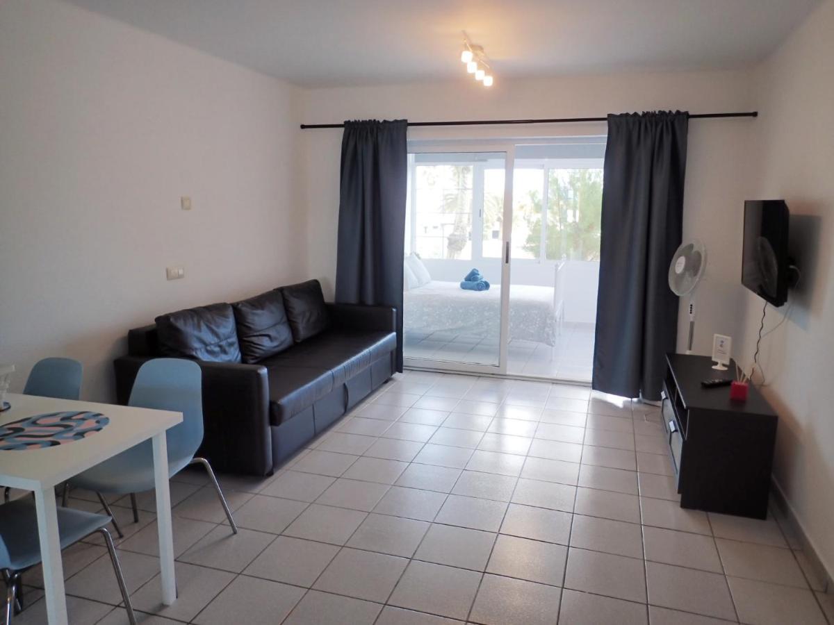 Apartamento En Playa Roca Primer Linea De Mar Коста Тегисе Екстериор снимка
