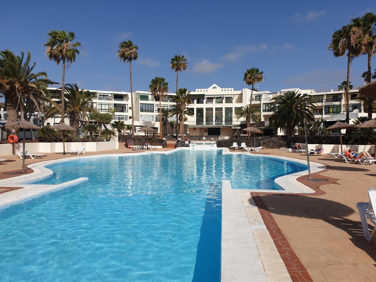 Apartamento En Playa Roca Primer Linea De Mar Коста Тегисе Екстериор снимка