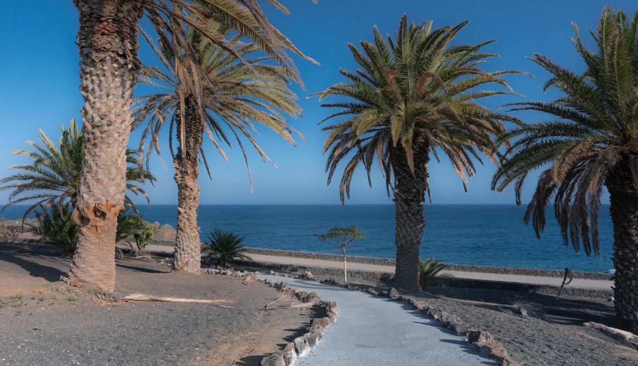Apartamento En Playa Roca Primer Linea De Mar Коста Тегисе Екстериор снимка